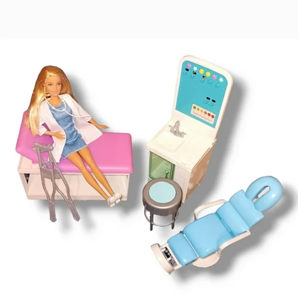 HUGE BARBIE DOLL DOCTOR PRENATAL NURSE BUNDLE - Picture 8 of 14
